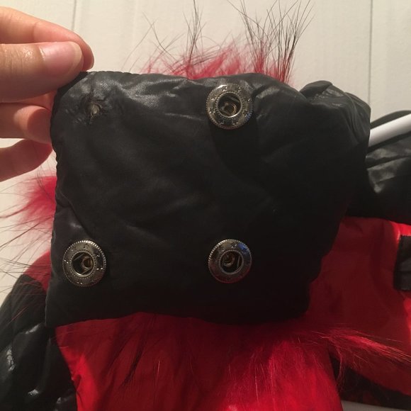 Simon Chang Red & Black Long Down Jacket with Fur Collar & Quilted Patterns - Picture 15 of 16